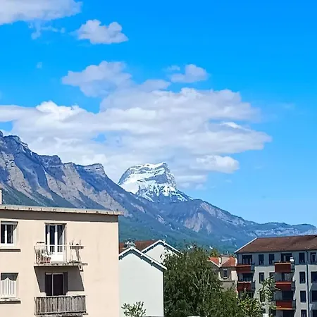 Apartment Vue Imprenable - Calme & Equipe Avec Parking Prive